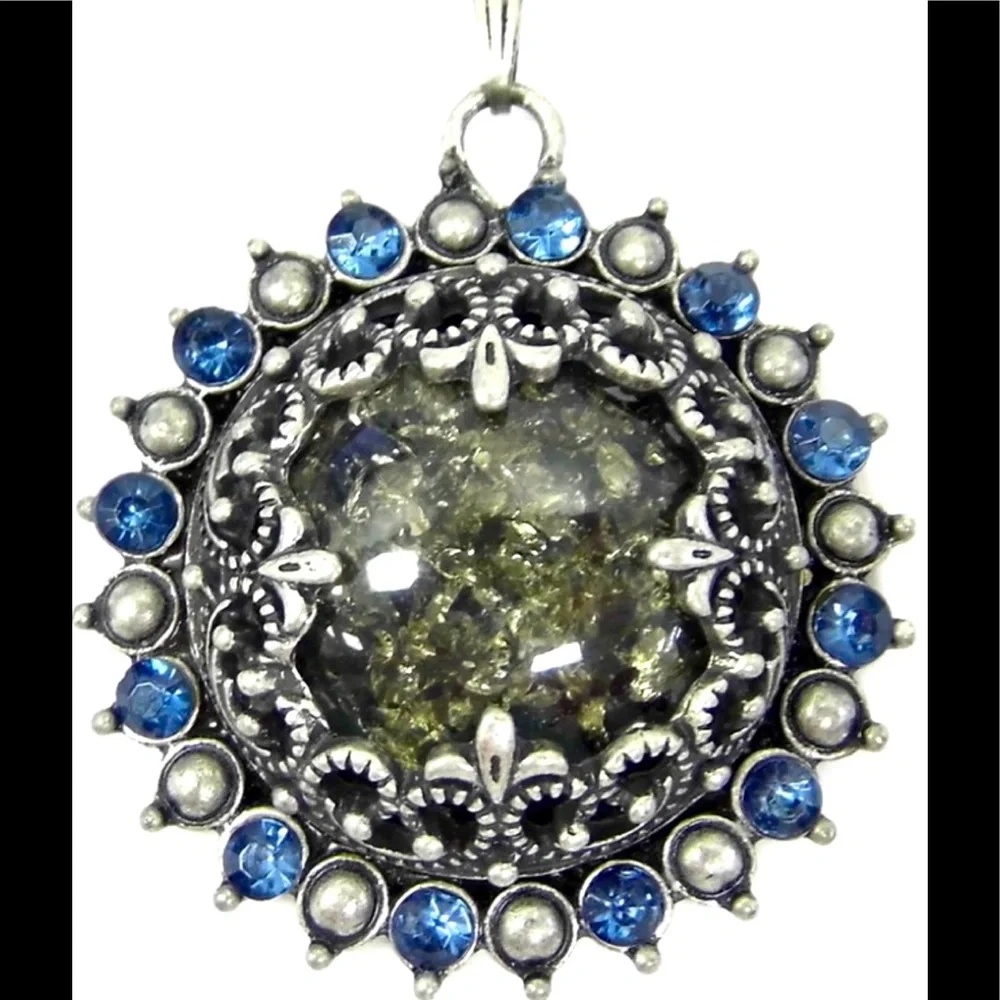 SOLD-Starburst Pendant - Picture 4 of 6